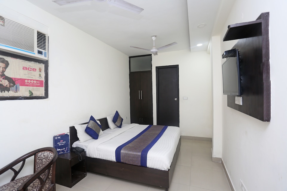OYO Hotel Aravali Inn Near Ambience Mall, Vasant Kunj Delhi, Delhi