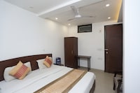 OYO Hotel Aravali Inn Near Ambience Mall