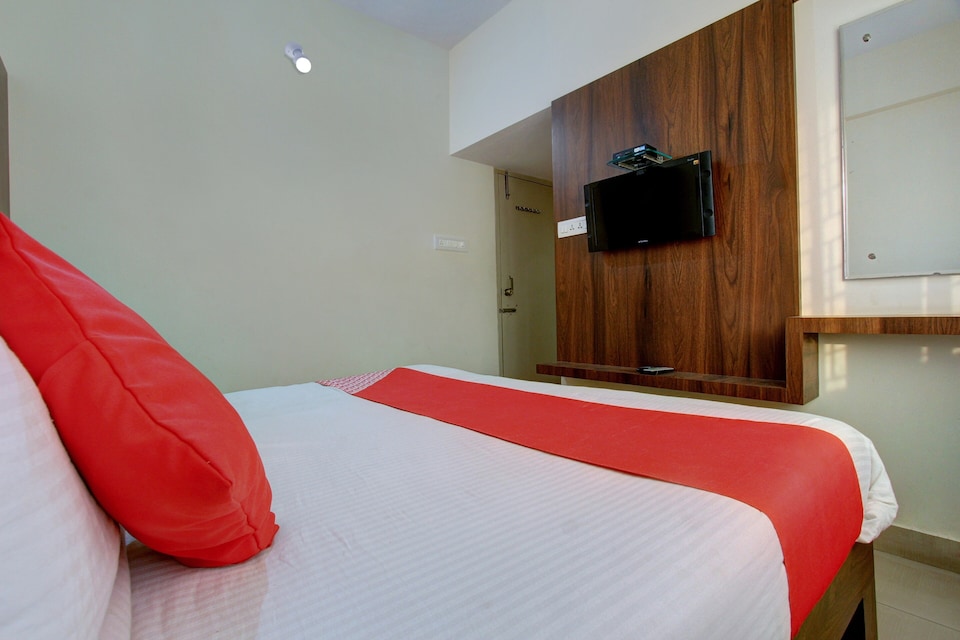 OYO 11615 Lotus Inn, Mysore Outer-II, Mysore
