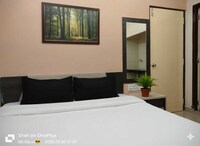 Hotel O Golden beach inn