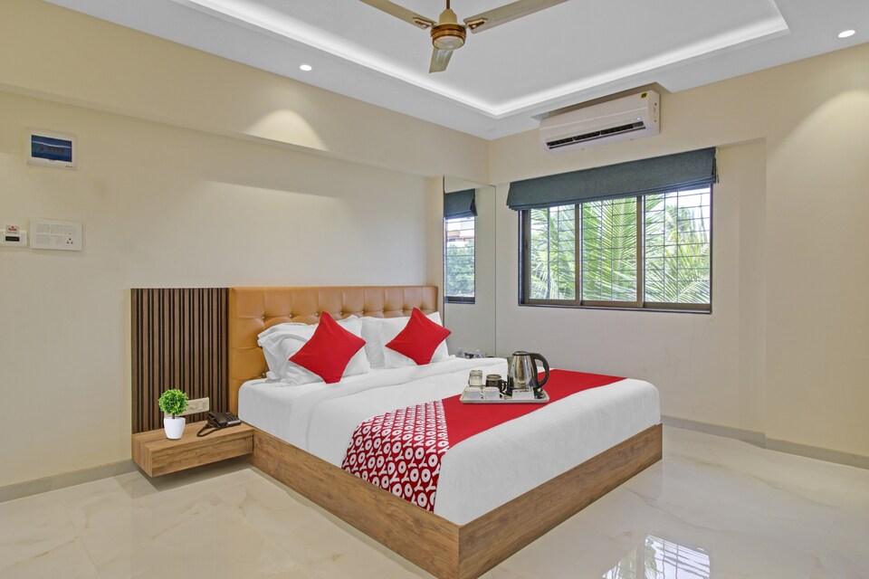 OYO 90937 Hotel Galaxy Nexsus, Juhu, Mumbai