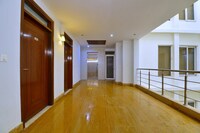 Capital O Retreat Inn Near Lotus Temple