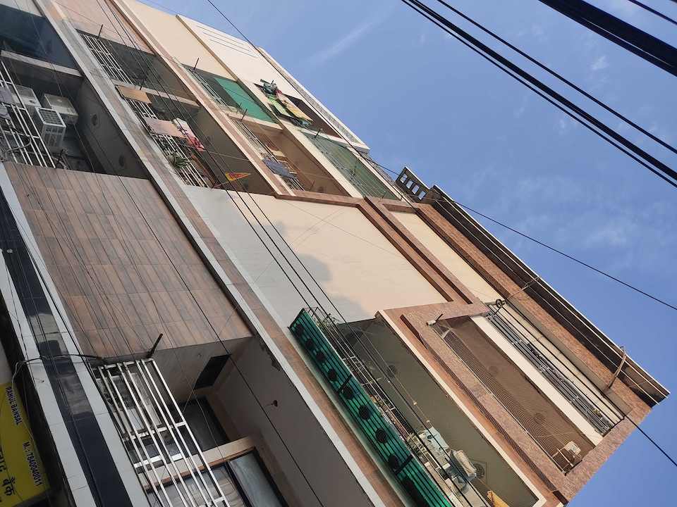 Live as DEL2749, Dwarka Delhi, Delhi