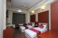 OYO Hotel Sunshine Inn