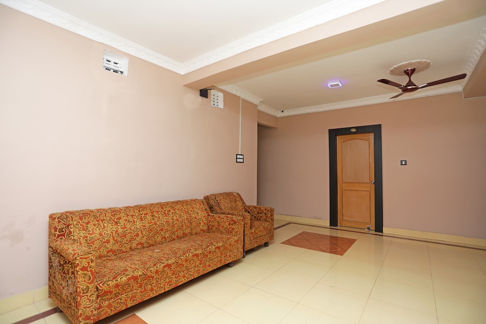 Hotel O Sai Sagar Residency, Janpath Bhubaneswar, Bhubaneswar