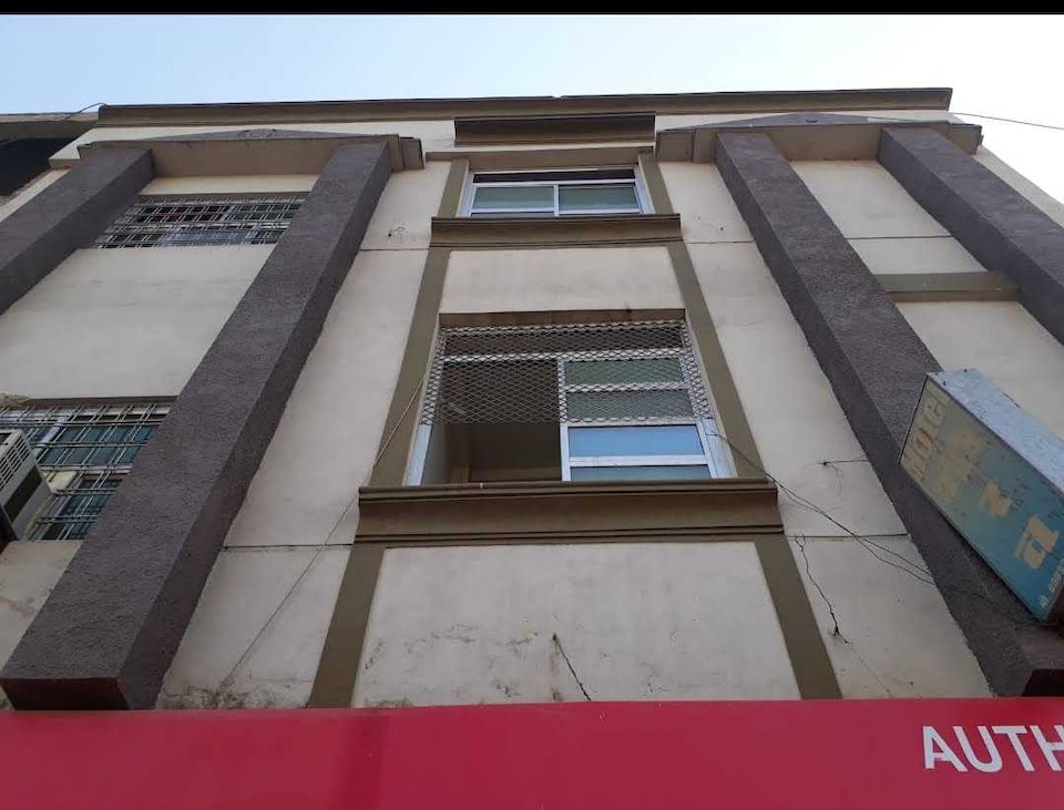 SPOT ON Hotel, Shujalpur, Shujalpur