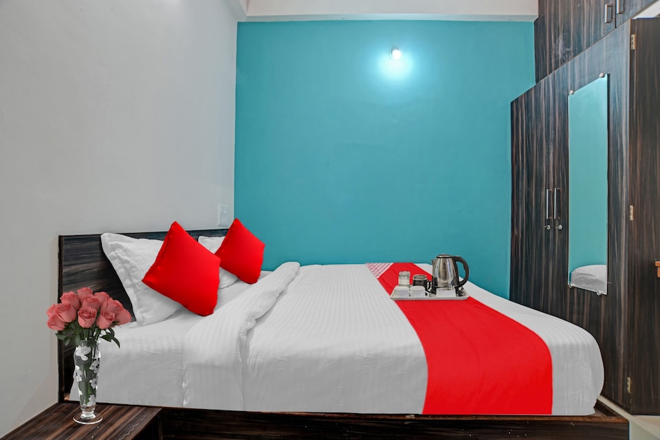 OYO Flagship Hotel Saksham, Vijay Nagar Indore, Indore