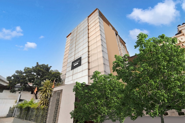 Super Townhouse Ranchi Near Railway Station