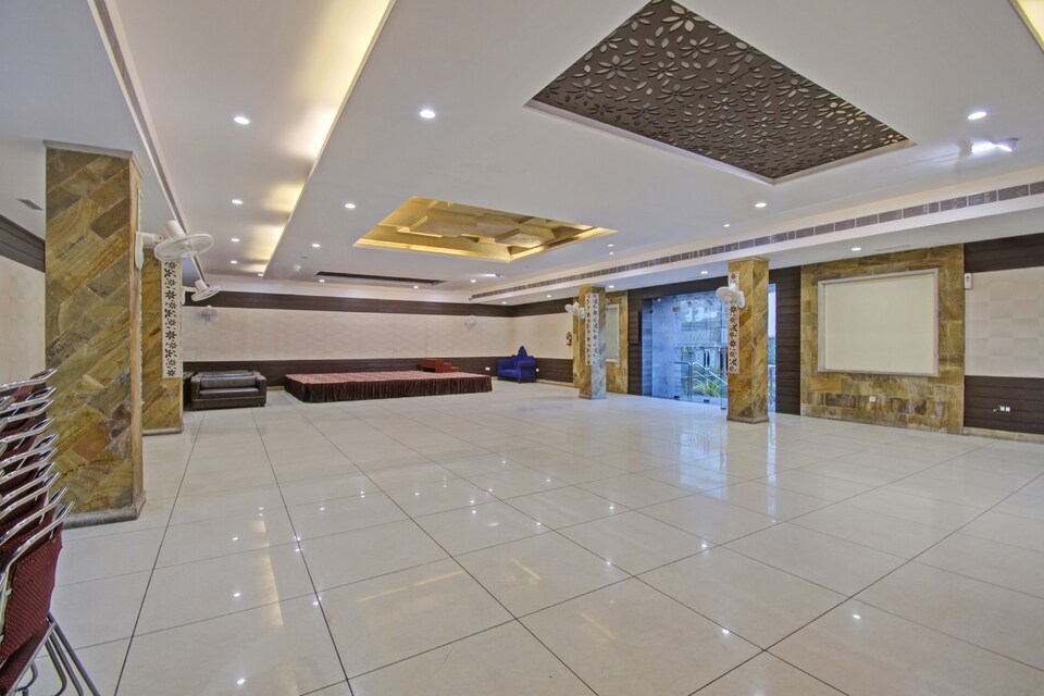 Capital O 91036 Hotel Stanza, Raja Park Jaipur, Jaipur