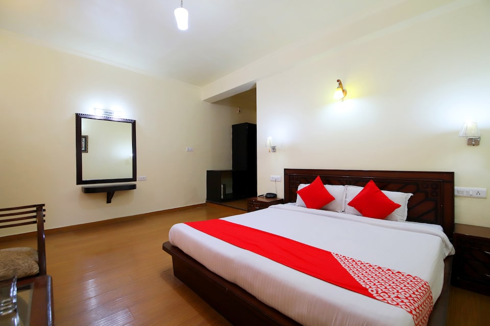 OYO 11645 Hotel Japika Inn, Old Manali Road, Manali