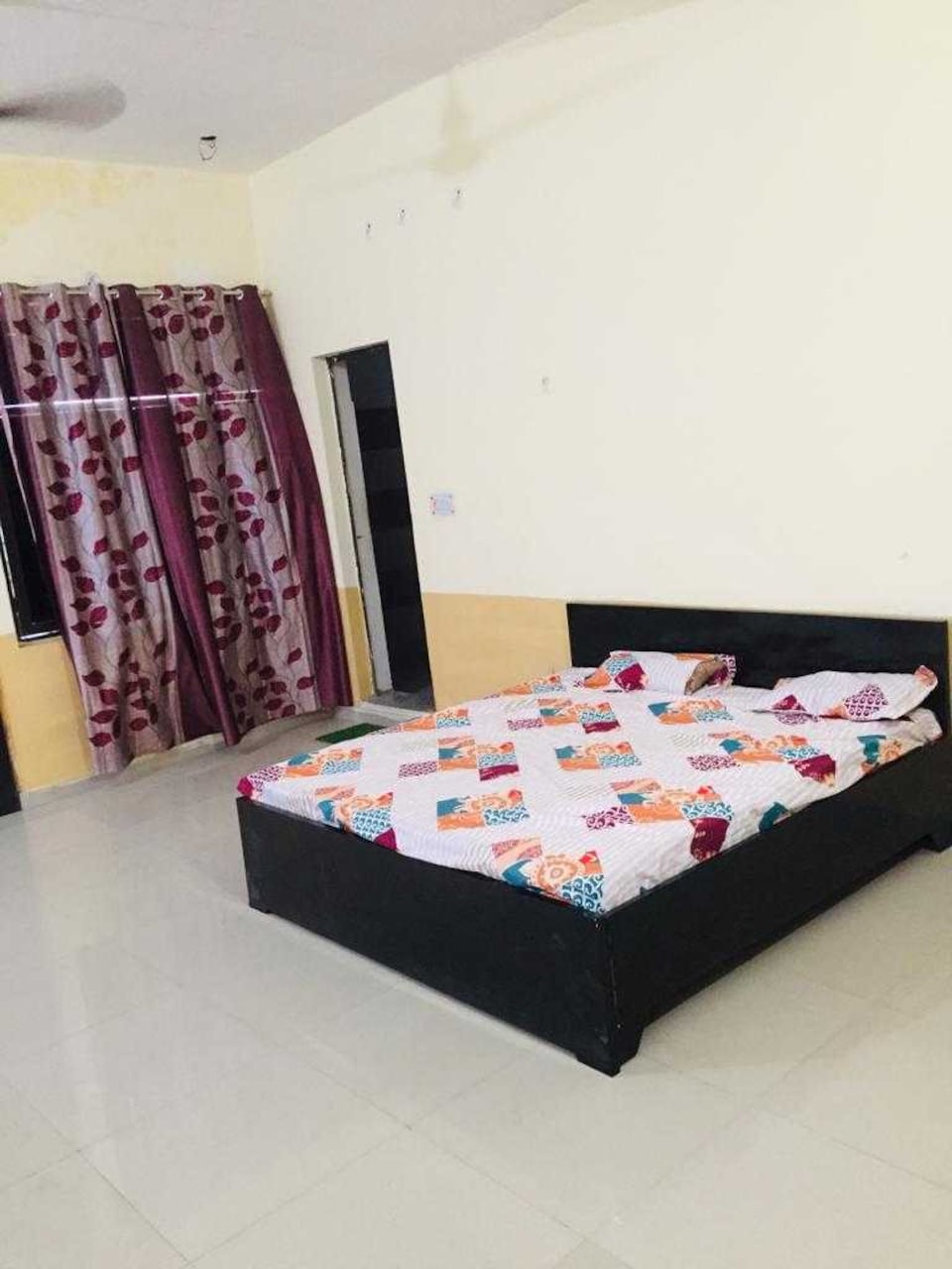 OYO Hotel King House, Gulaothi, Gulaothi