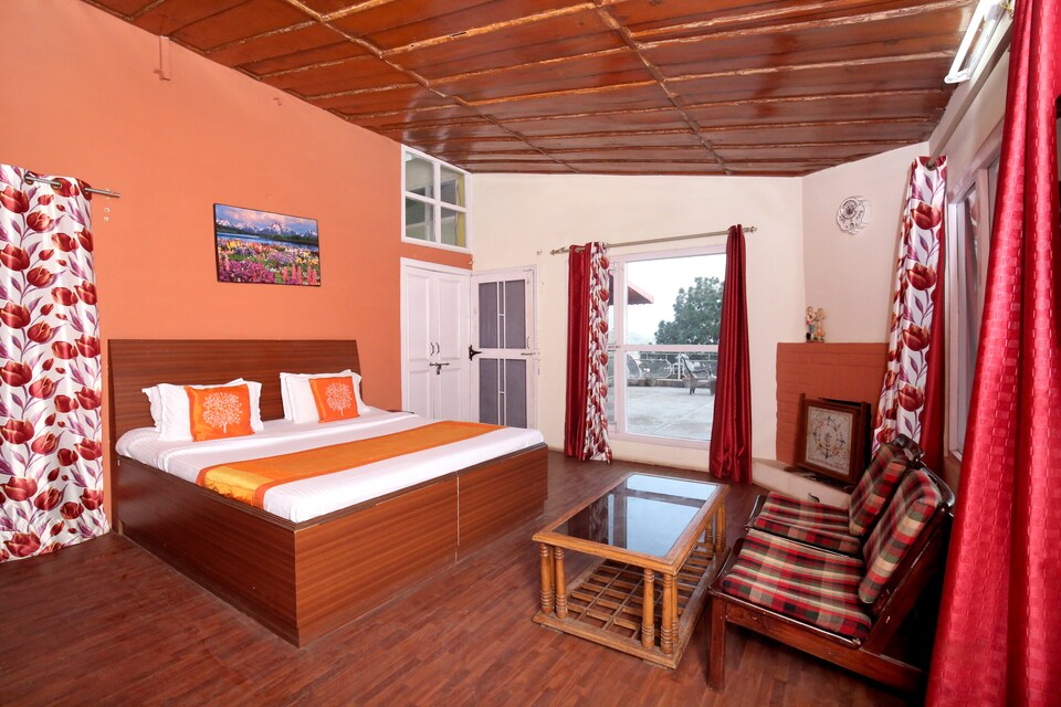 OYO 11662 Home Hill View 2RK, Kasauli, Kasauli