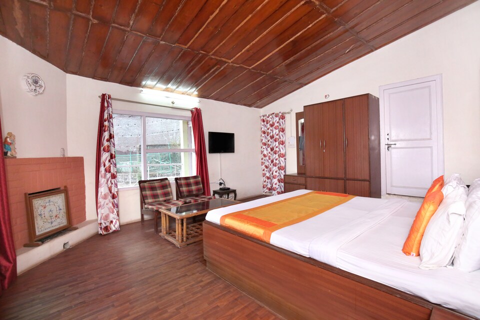 OYO 11662 Home Hill View 2RK, Kasauli, Kasauli