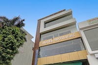 Townhouse Hotel Spotlight