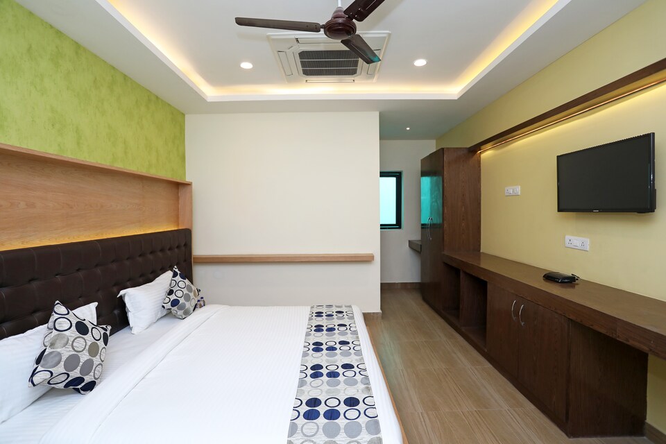 Capital O 11666 Hotel Prakash Inn, Gomti Nagar Lucknow, Lucknow