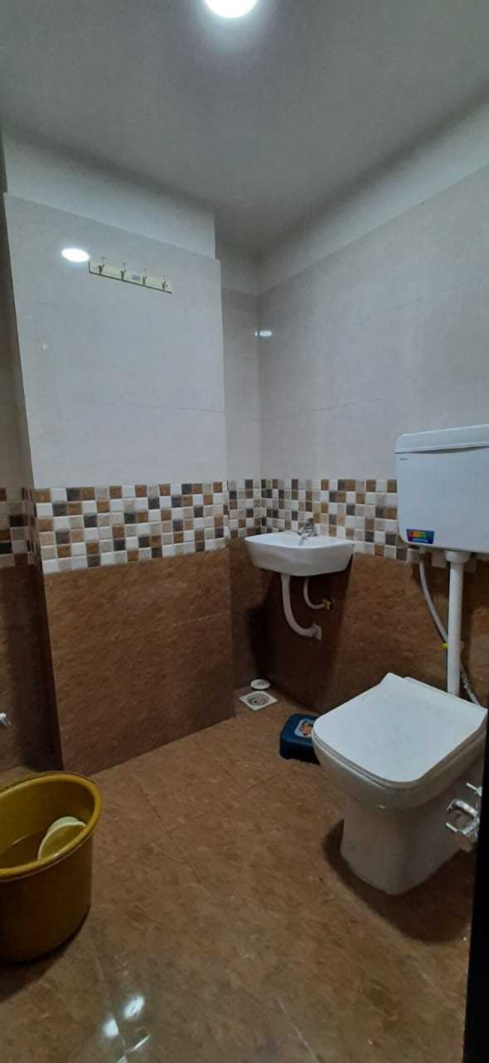 OYO 91154 Hotel Mango, Adajan, Surat