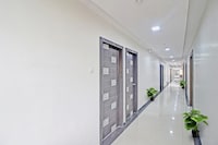 OYO 91174 Hotel Raj Mahal