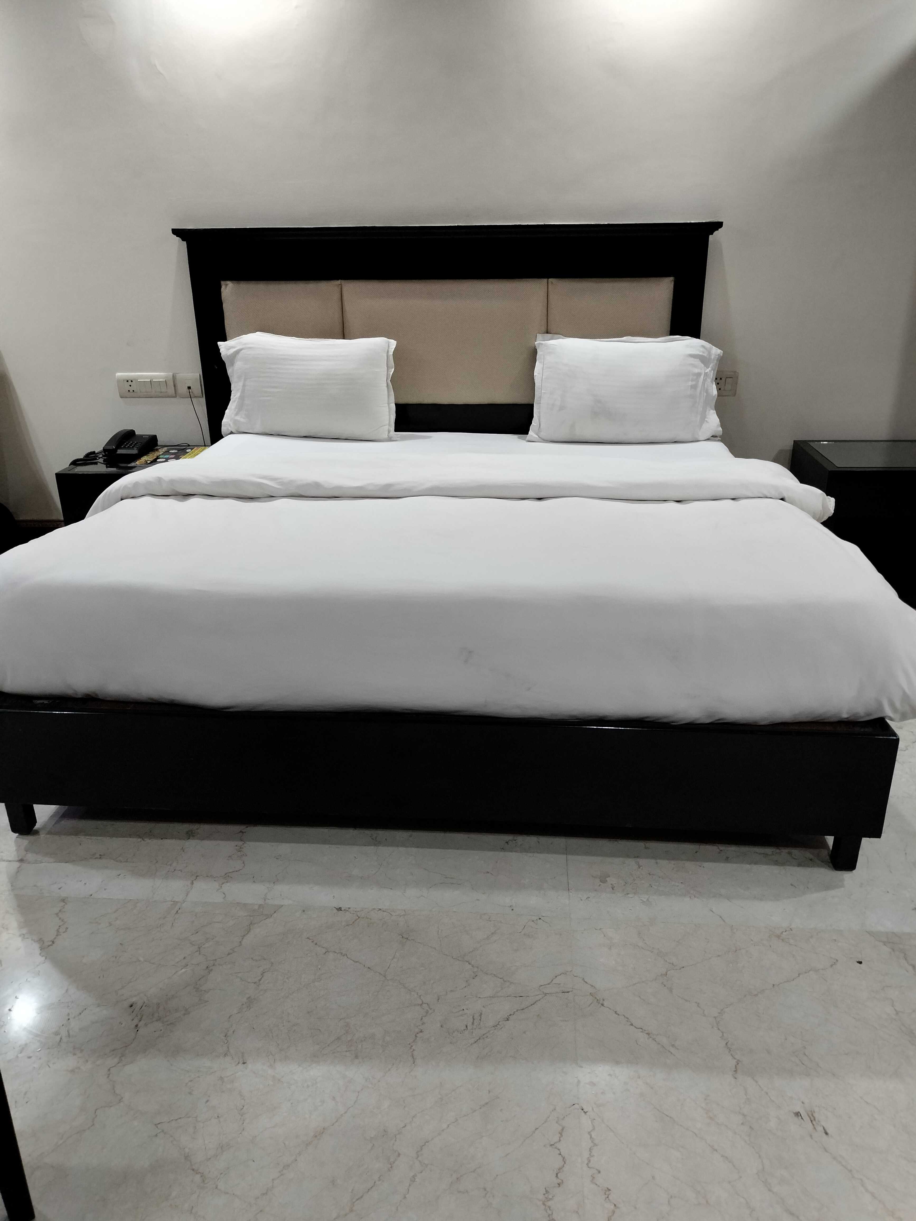 Oyo Homes in Connaught Place, Delhi Starting ₹549 Upto 76 OFF on