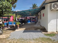 OYO Home 90554 Norfa Camp House