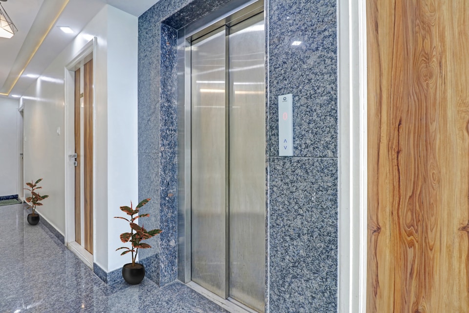 Hotel O NR Comfort, BTM Madiwala Bangalore, Bangalore