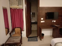 Capital O Tark Plaza