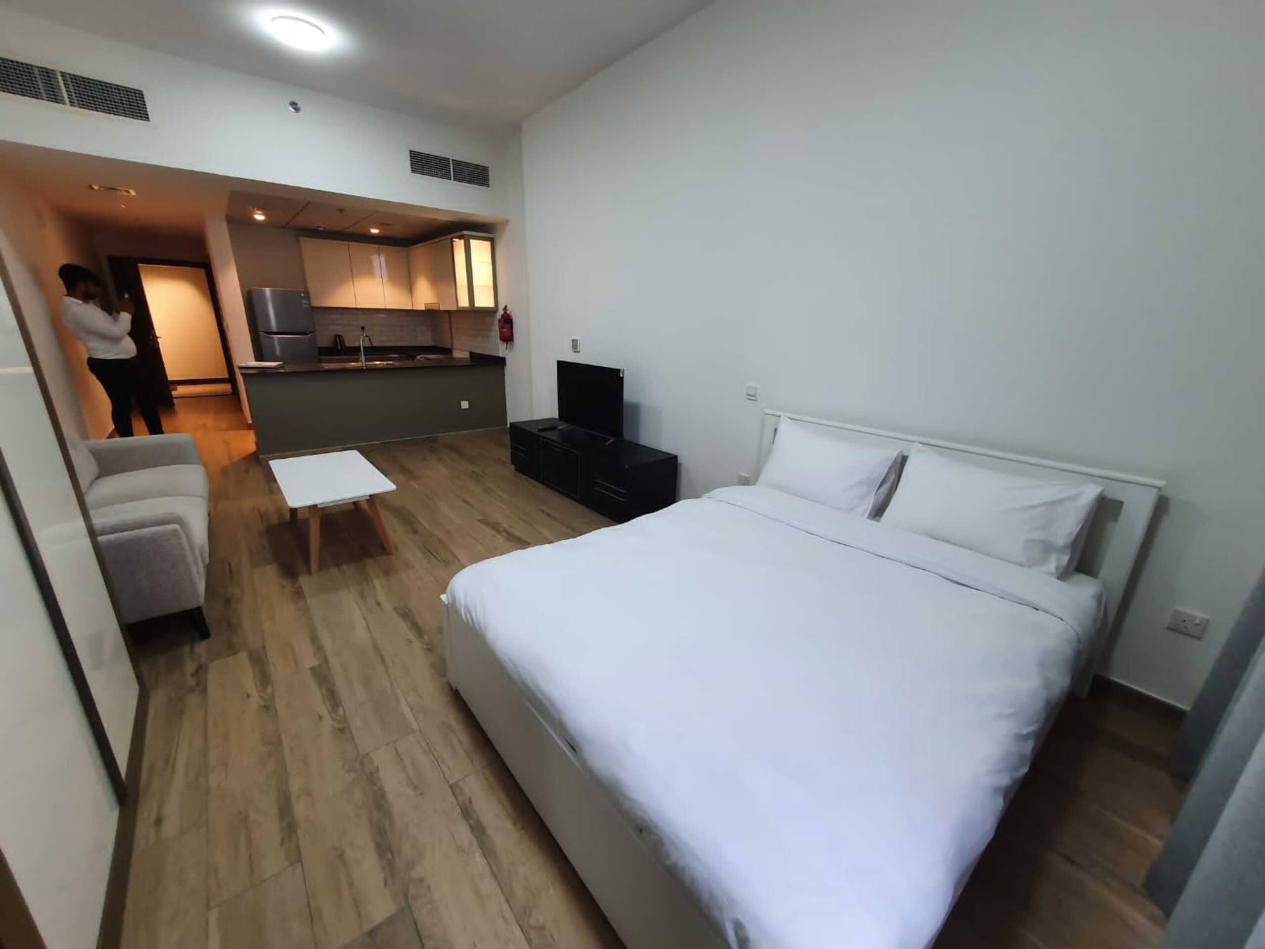 OYO 923 Olive Residence, Studio Apartments, Al Barsha South 4