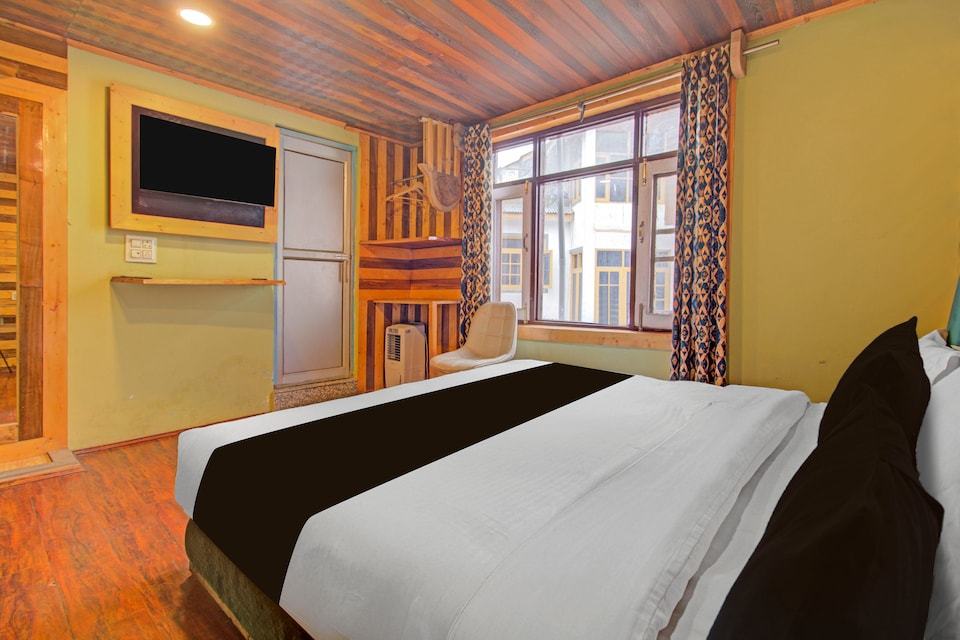 Collection O Padshahi Bagh Formerly Matamal Cafe, Rajbagh, Srinagar