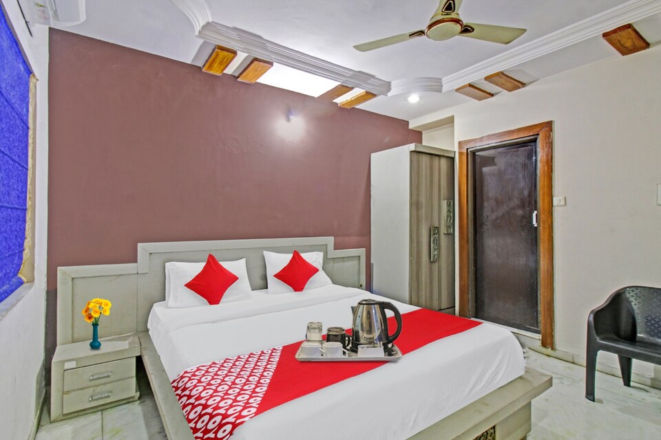 OYO 91250 Four Seasons Service Apartment, Bus Stand Nagpur, Nagpur