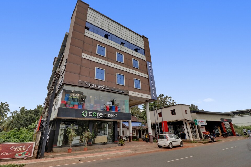 OYO Townhouse 1070 Ramis Plaza, Calicut City, Calicut