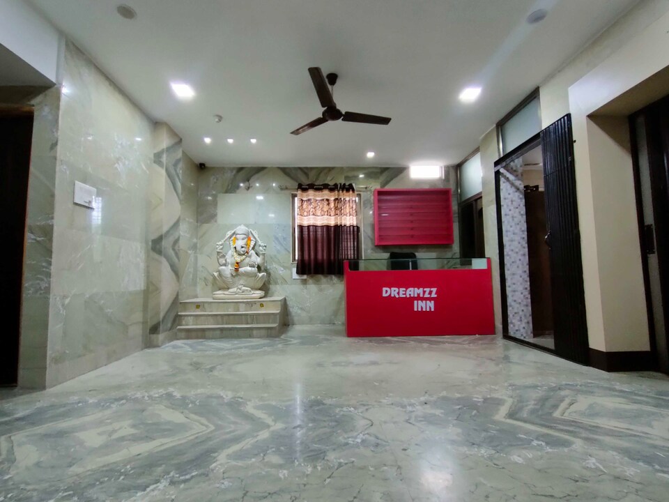 Capital O Dreamzz Inn, Bus Stand Nagpur, Nagpur