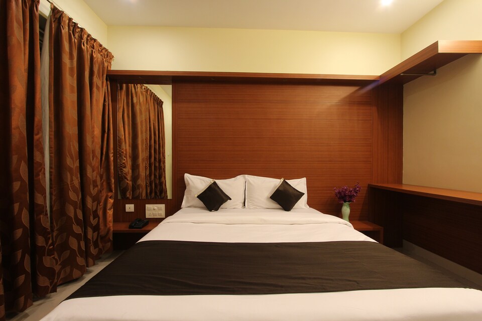 OYO 11711 The Grand Inn, Mysore City Center, Mysore