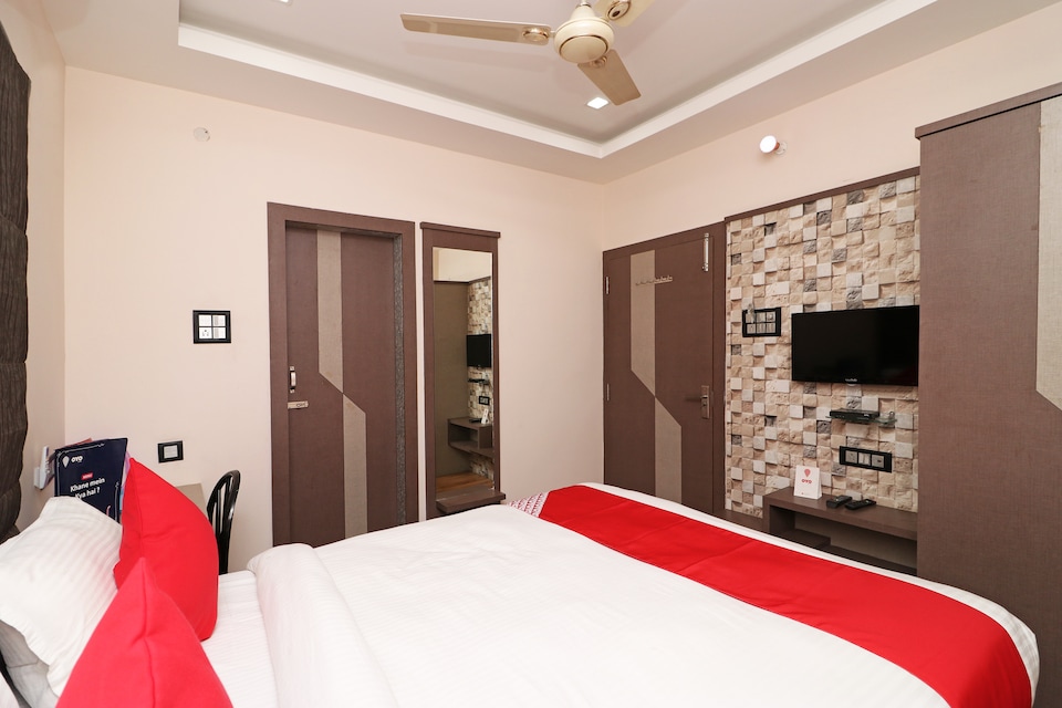OYO 11723 Hotel Barney Grand, Pan Bazar Guwahati, Guwahati