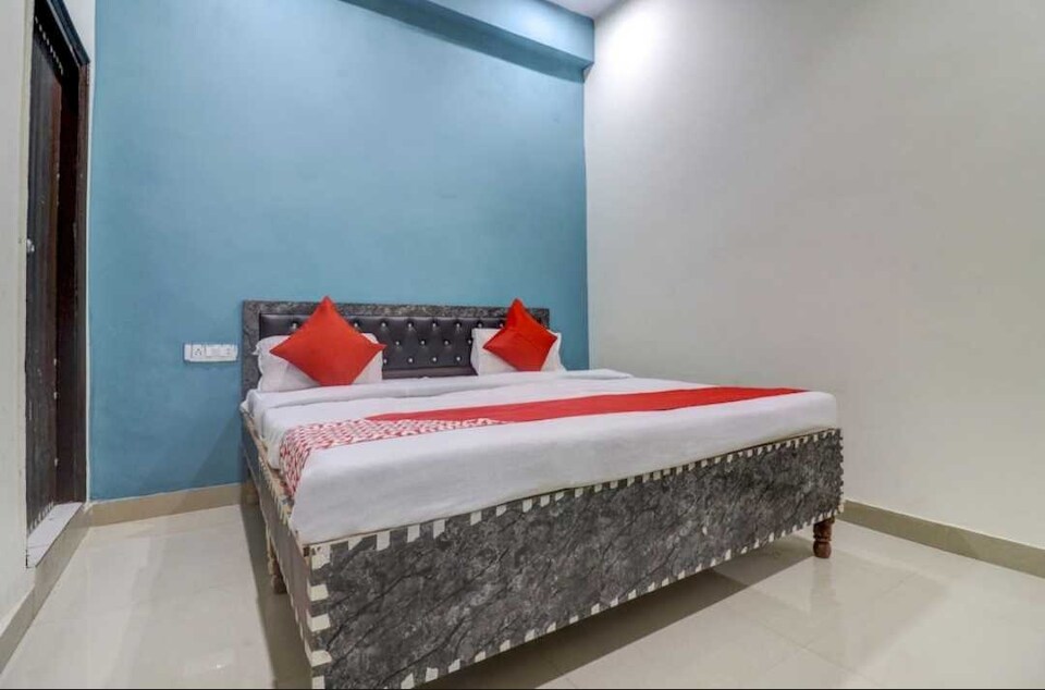 OYO 91382 Avenue Residency In, Noida Expressway SEZ, Noida