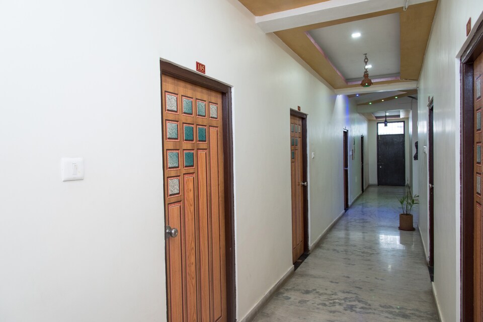 OYO 11743 Hotel Shree Krishna, Udaipur Central, Udaipur