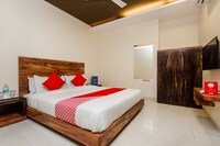 OYO Hotel Sai Comforts