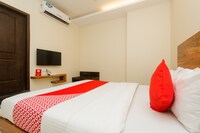OYO Hotel Sai Comforts