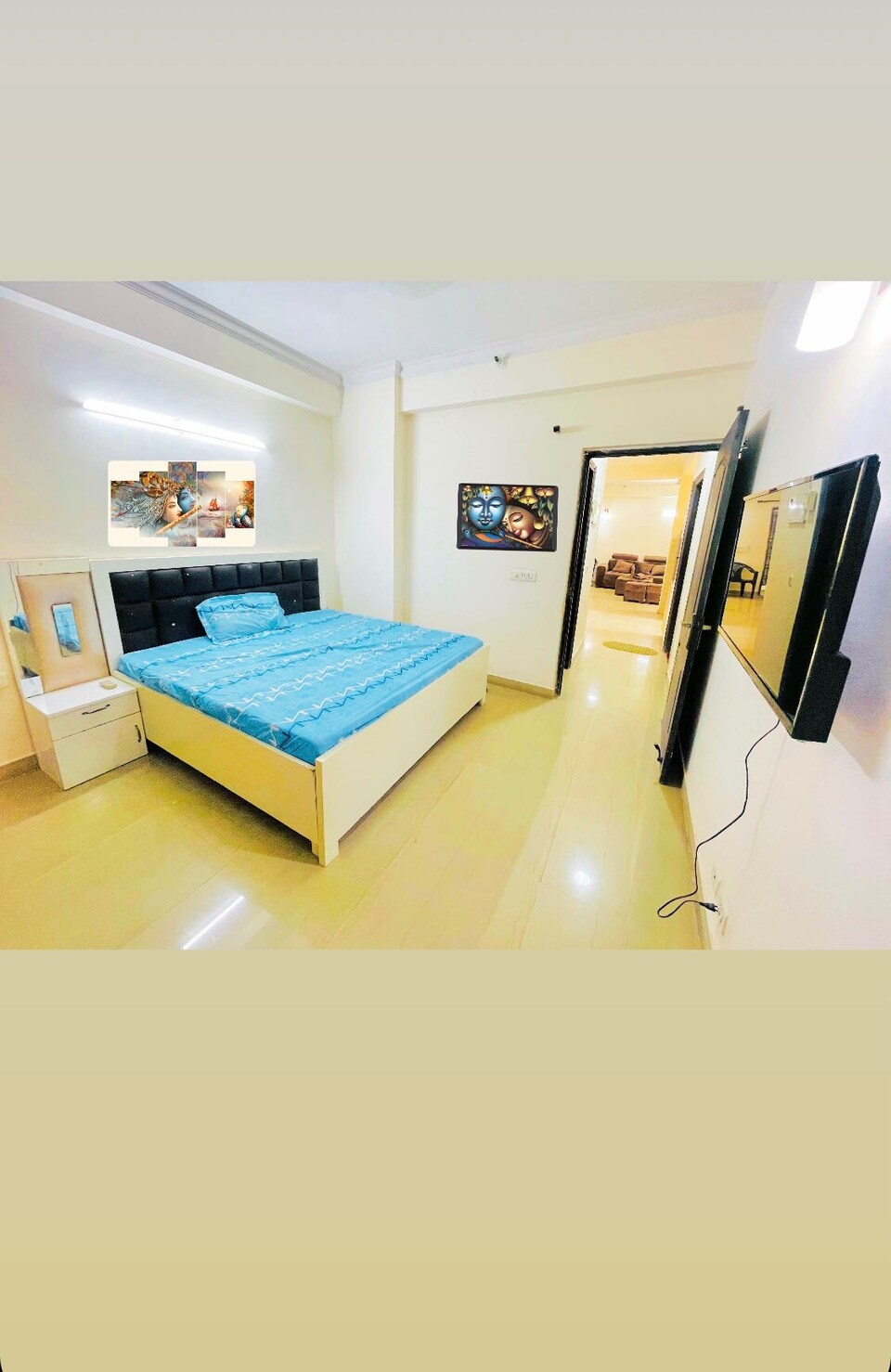 Capital O 91506 Mukhiya Niwas, Noida City, Noida