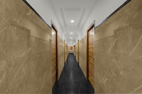Super Townhouse Financial District Gachibowli Formerly Srinika Inn