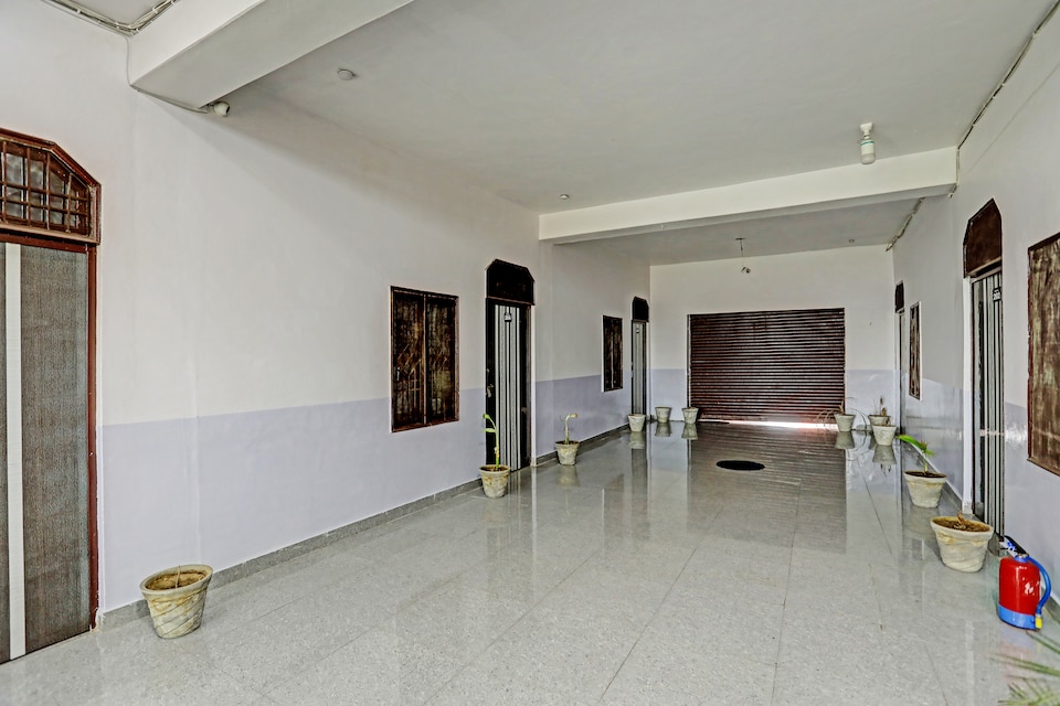 Hotel O NURSING FARM Mahrawal, Aligarh, Aligarh
