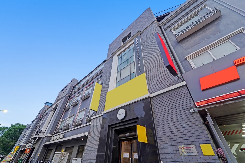 OYO Townhouse 1080 Chennai Central Near Albert Theatres, Central Chennai, Chennai