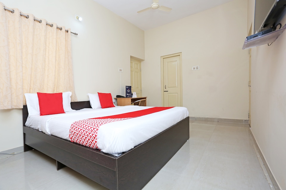 OYO 11760 near Infocity, Patia Bhubaneswar, Bhubaneswar