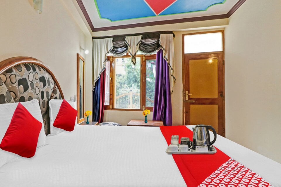 OYO Hotel Hillansh, Mall Road Manali Cluster, Manali