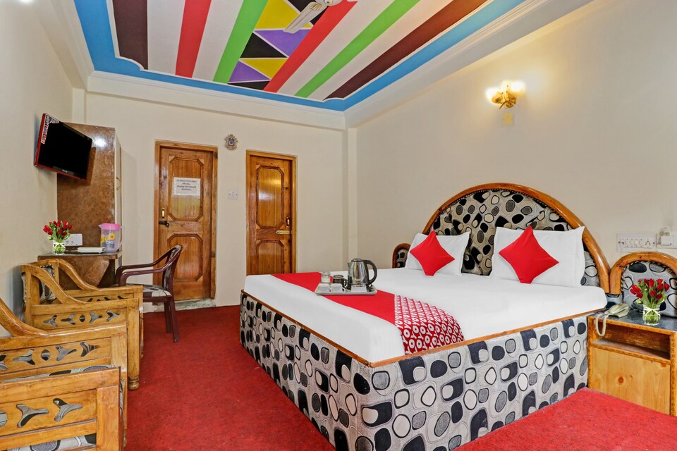 OYO Hotel Hillansh, Mall Road Manali Cluster, Manali