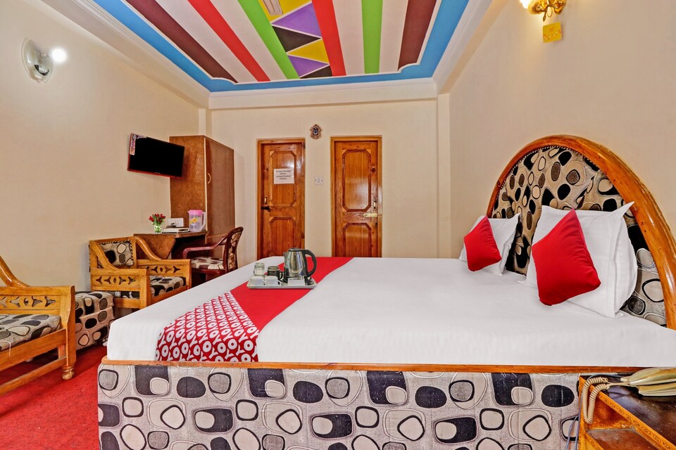 OYO Hotel Hillansh, Mall Road Manali Cluster, Manali