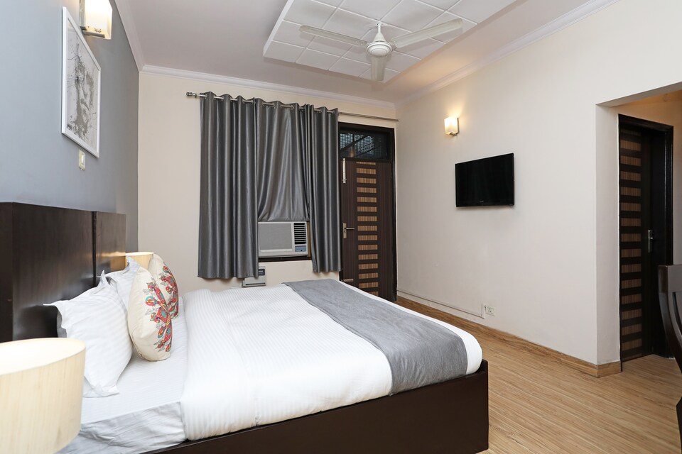 OYO 11761 व्हाइटपॉड इन, Huda 2 Gurgaon, गुड़गांव