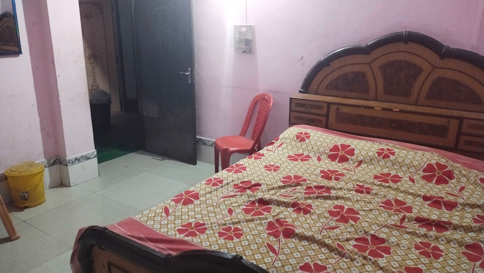 SPOT ON Samant Family Restaurant, Janta Bazar, Janta Bazar