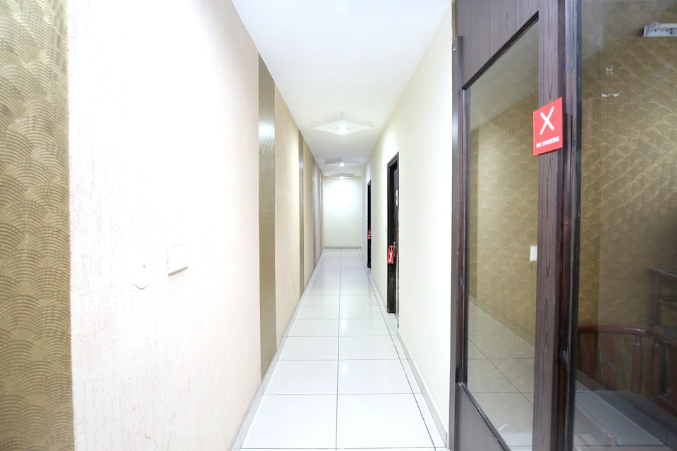 LIVE ON BTI037, Mall Road Bathinda, Bathinda