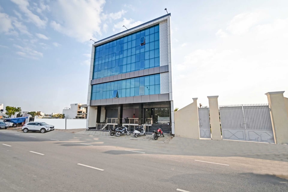 Hotel O Sarvika, Mansarovar, Jaipur