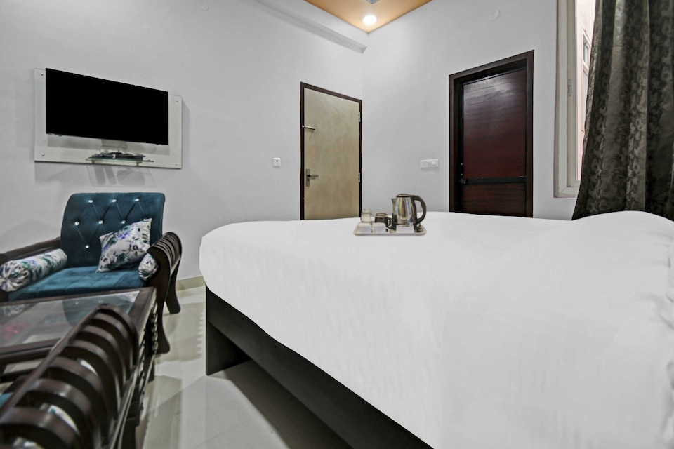 Hotel O Sarvika, Mansarovar, Jaipur