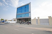 Hotel O Sarvika